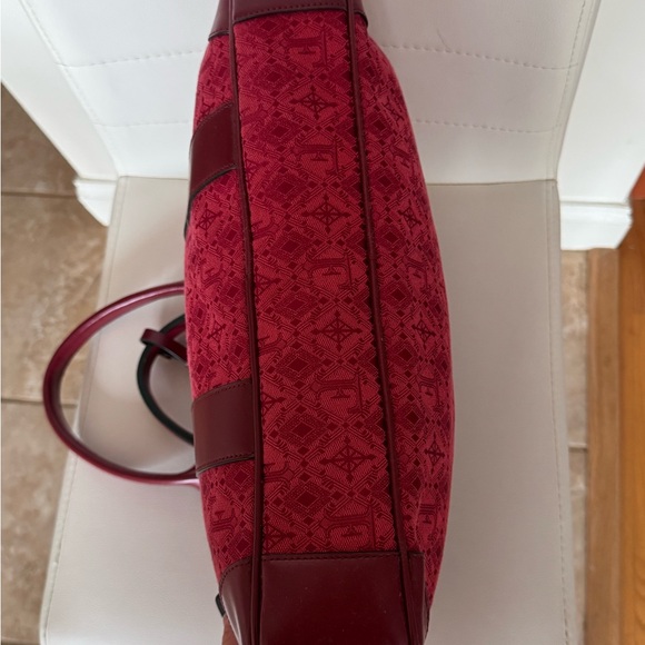 new Gianfranco Ferre bag - Picture 13 of 14